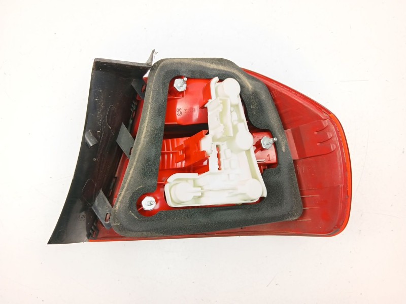 Recambio de piloto trasero izquierdo para bmw 3 (e90) 320 d referencia OEM IAM 6937457  