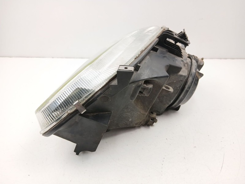 Recambio de faro derecho para renault megane scénic (ja0/1_) 1.9 dti (ja0n) referencia OEM IAM 260101792R 88204649 
