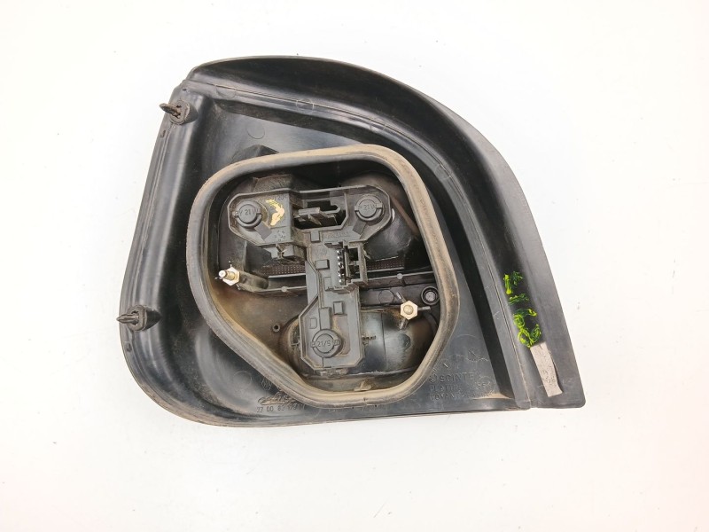 Recambio de piloto trasero derecho para renault megane scénic (ja0/1_) 1.9 dti (ja0n) referencia OEM IAM 7700831731  