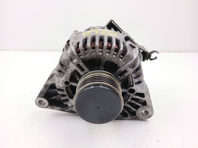 Recambio de alternador para hyundai i20 i (pb, pbt) 1.1 crdi referencia OEM IAM 373002A401 2616010 