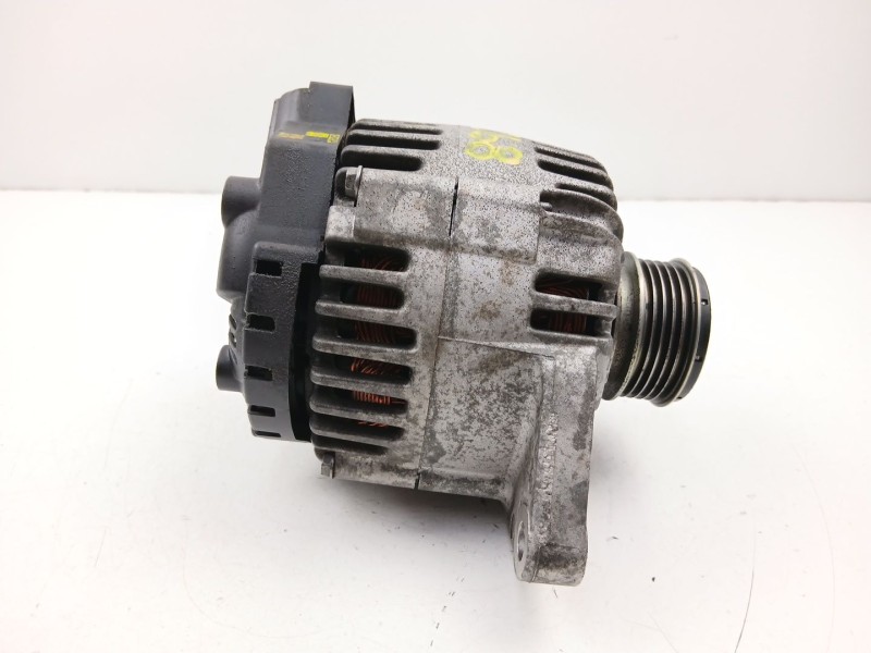 Recambio de alternador para hyundai i20 i (pb, pbt) 1.1 crdi referencia OEM IAM 373002A401 2616010 