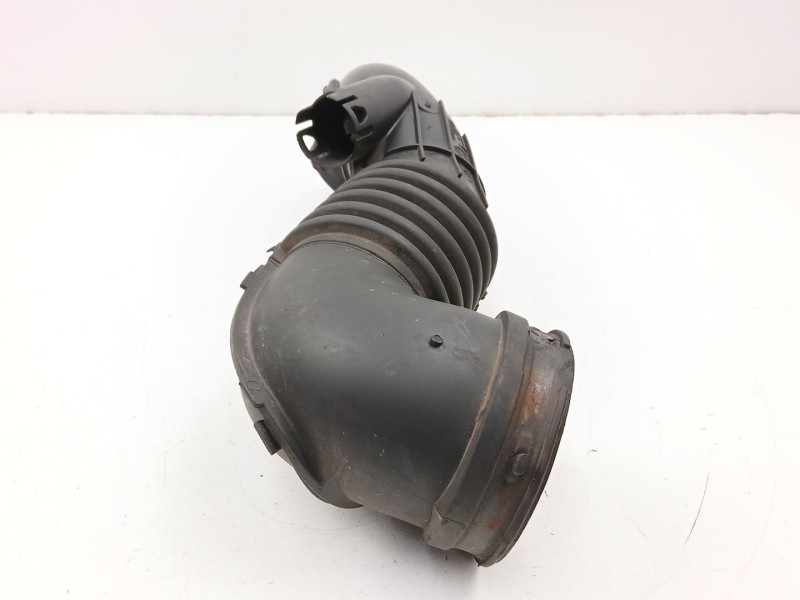 Recambio de tubo admision para bmw serie 3 berlina (e90) 320d referencia OEM IAM 13717804846  