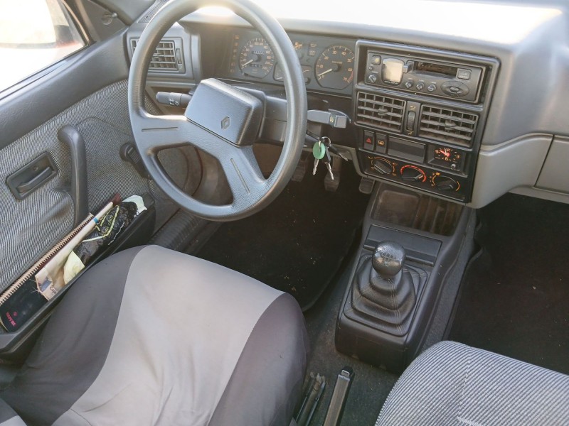 renault 19 i (b/c53_) del año 1988