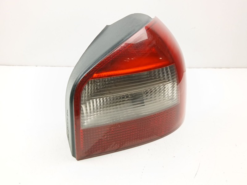 Recambio de piloto trasero derecho para audi a3 (8l1) 1.9 tdi referencia OEM IAM 8L0945096C  