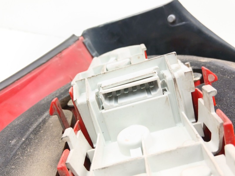 Recambio de piloto trasero derecho para audi a3 (8l1) 1.9 tdi referencia OEM IAM 8L0945096C  