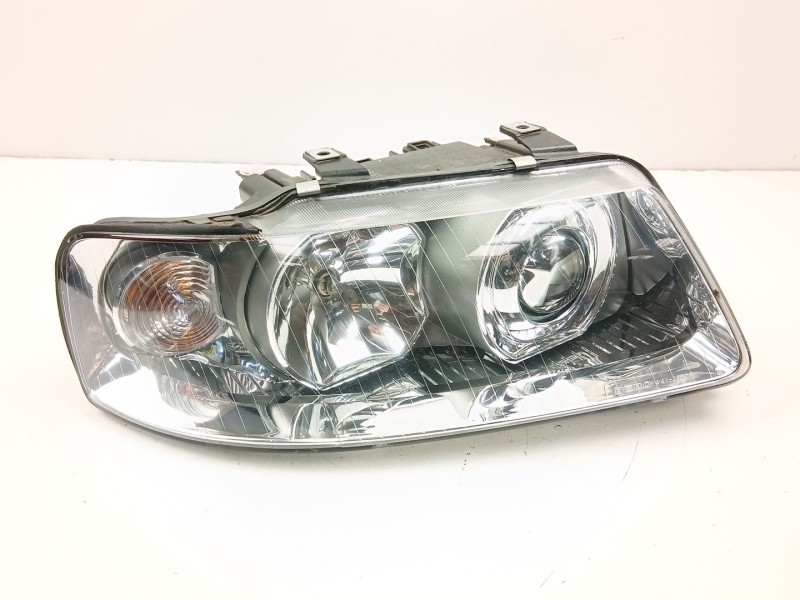 Recambio de faro derecho para audi a3 (8l1) 1.9 tdi referencia OEM IAM 8L0941004AF  