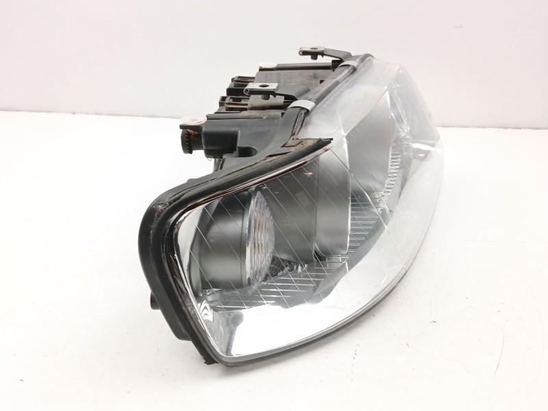 Recambio de faro derecho para audi a3 (8l1) 1.9 tdi referencia OEM IAM 8L0941004AF  