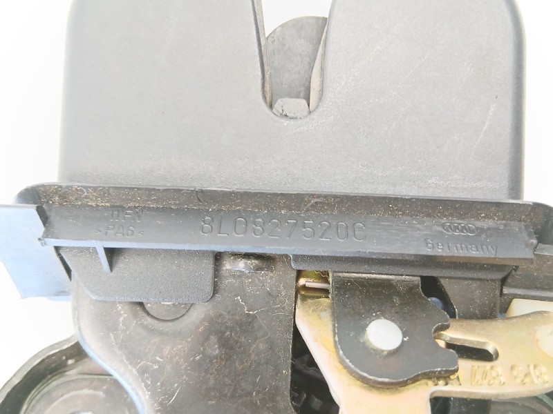 Recambio de cerradura maletero porton para audi a3 (8l1) 1.9 tdi referencia OEM IAM 8L0827520C  