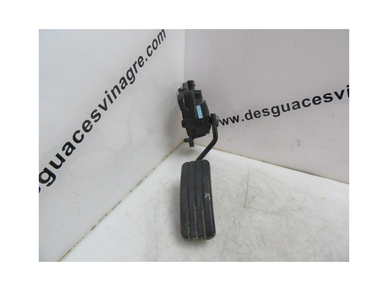 Recambio de potenciómetro aceleración : renault clio : 1.5 dci (85,65cv) [2010] para renault clio 1.5 dci referencia OEM IAM 820
