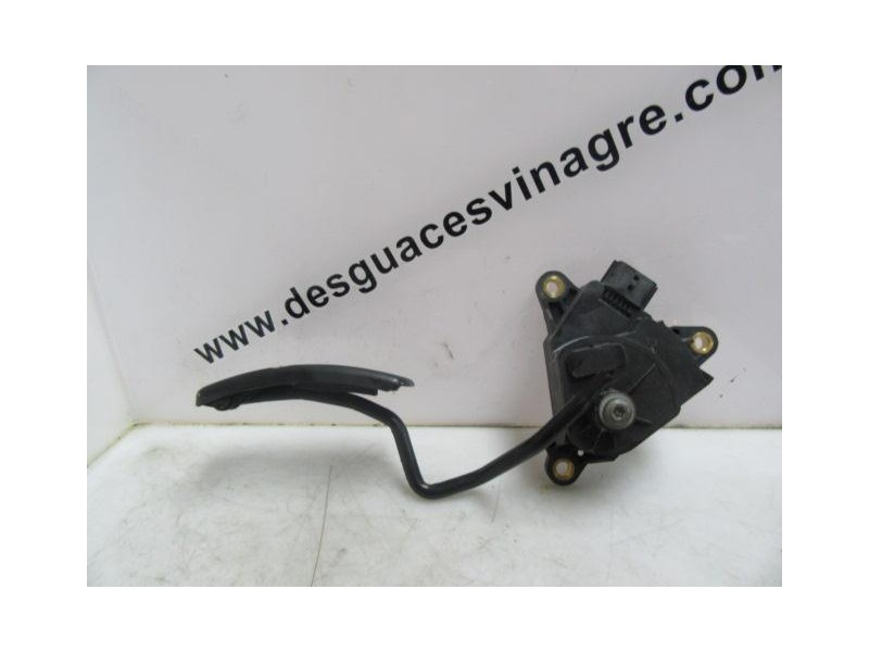 Recambio de potenciómetro aceleración : renault clio : 1.5 dci (85,65cv) [2010] para renault clio 1.5 dci referencia OEM IAM 820