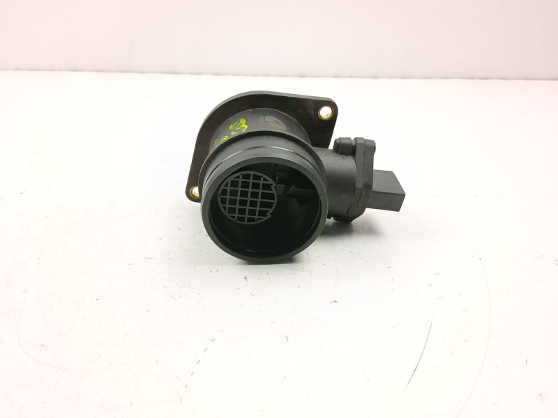 Recambio de caudalimetro para audi a3 (8l1) 1.9 tdi referencia OEM IAM 037906461C  