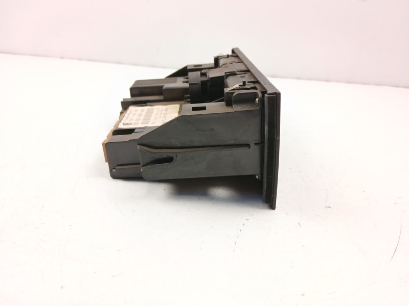 Recambio de mandos calefaccion aire para audi a3 (8l1) 1.9 tdi referencia OEM IAM 8L0820043H 5HB00818400 