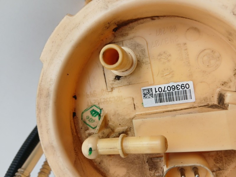 Recambio de bomba combustible aforador para bmw 3 (e90) 320 d referencia OEM IAM 7190943  7190944