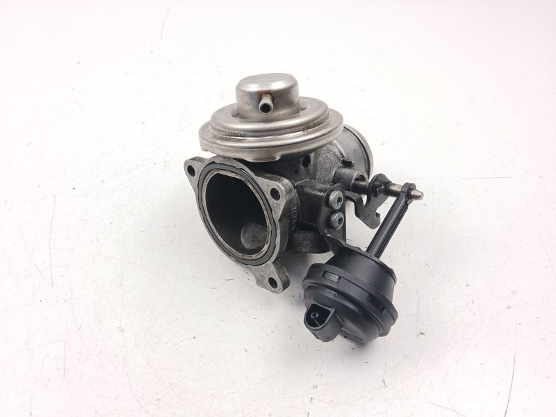 Recambio de valvula egr para audi a3 (8l1) 1.9 tdi referencia OEM IAM 038131501E  038129637