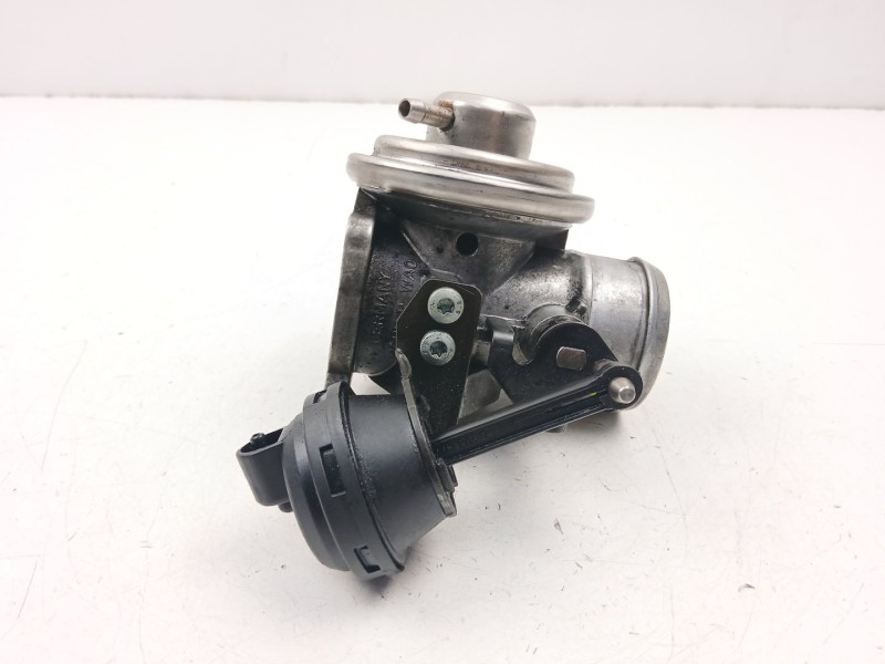 Recambio de valvula egr para audi a3 (8l1) 1.9 tdi referencia OEM IAM 038131501E  038129637