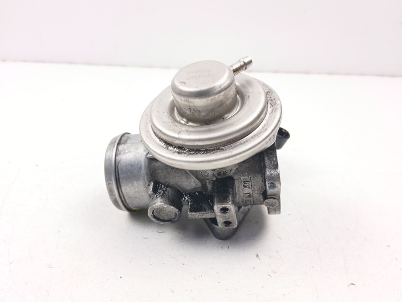 Recambio de valvula egr para audi a3 (8l1) 1.9 tdi referencia OEM IAM 038131501E  038129637