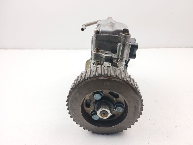 Recambio de bomba inyectora diesel para audi a3 (8l1) 1.9 tdi referencia OEM IAM 038130107D 0460404977 