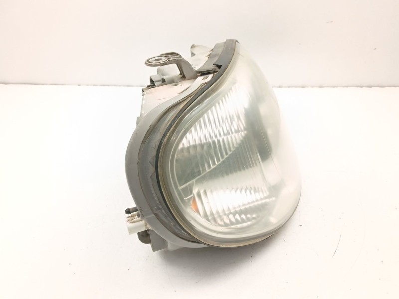 Recambio de faro derecho para kia carnival ii (gq) 2.9 crdi referencia OEM IAM 0K54E51030A  