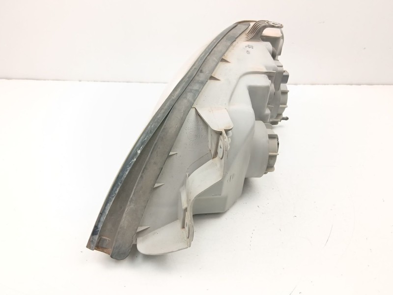 Recambio de faro derecho para kia carnival ii (gq) 2.9 crdi referencia OEM IAM 0K54E51030A  