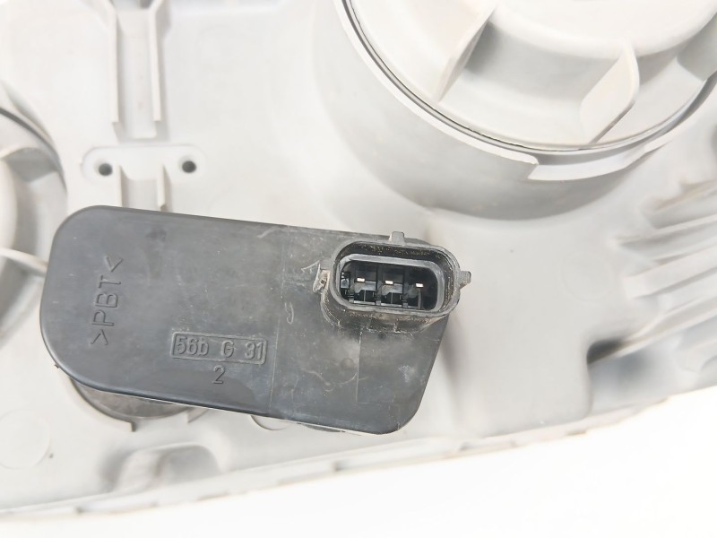 Recambio de faro derecho para kia carnival ii (gq) 2.9 crdi referencia OEM IAM 0K54E51030A  