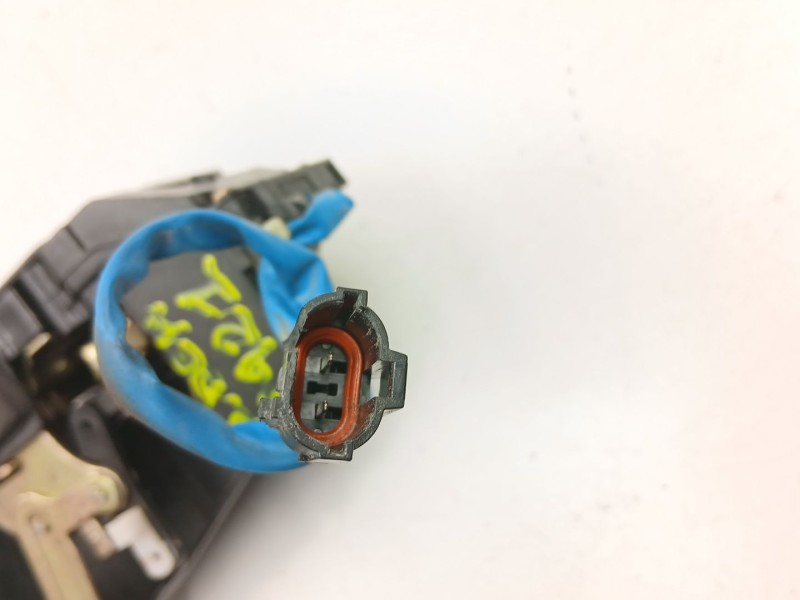 Recambio de cerradura puerta delantera derecha para kia carnival ii (gq) 2.9 crdi referencia OEM IAM 0K52Z58311  