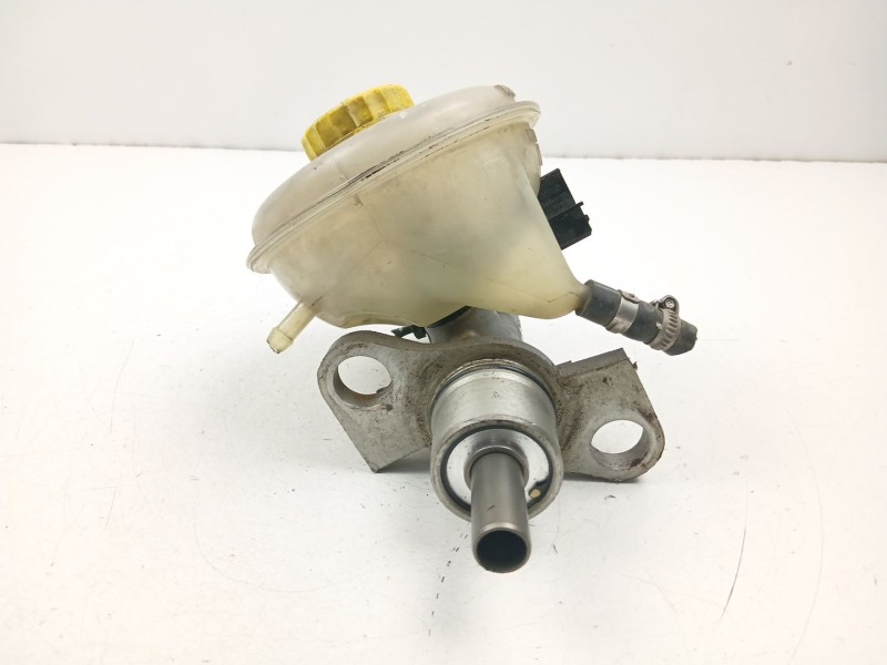Recambio de bomba de freno para audi a4 b5 (8d2) 1.9 tdi referencia OEM IAM 8D0611021B  