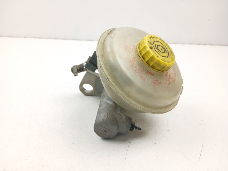 Recambio de bomba de freno para audi a4 b5 (8d2) 1.9 tdi referencia OEM IAM 8D0611021B  