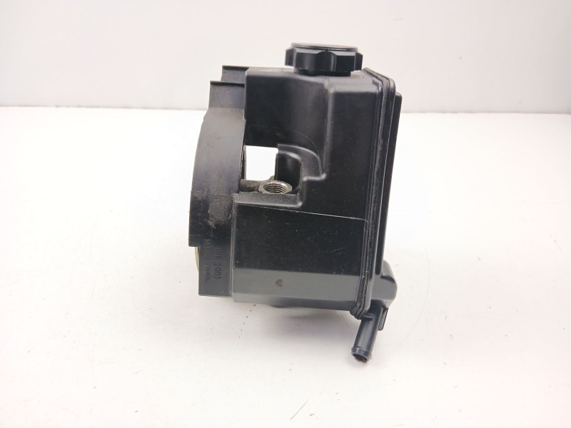 Recambio de bomba direccion para peugeot 206 berlina xt referencia OEM IAM 9638931980 26079834QL 