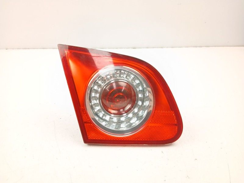 Recambio de piloto porton izquierdo para volkswagen passat b6 (3c2) 2.0 fsi referencia OEM IAM 3C5945076C  