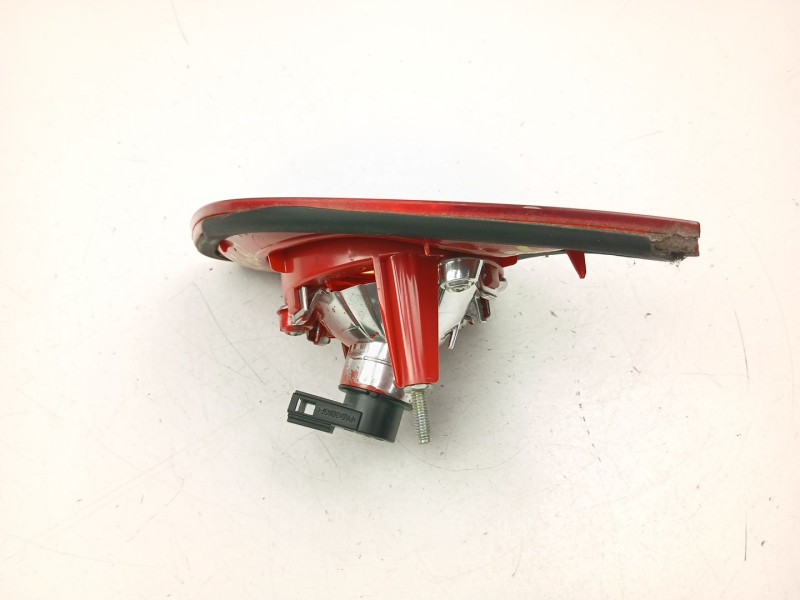 Recambio de piloto porton izquierdo para volkswagen passat b6 (3c2) 2.0 fsi referencia OEM IAM 3C5945076C  