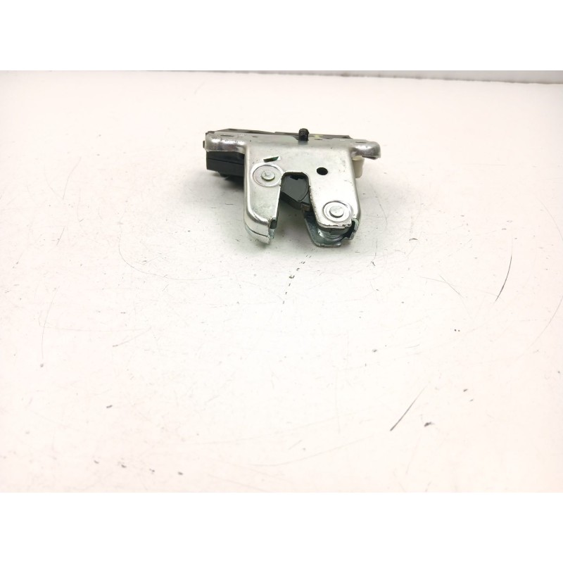 Recambio de cerradura maletero porton para volkswagen passat b6 (3c2) 2.0 fsi referencia OEM IAM 4F5827505D  4E5827505D