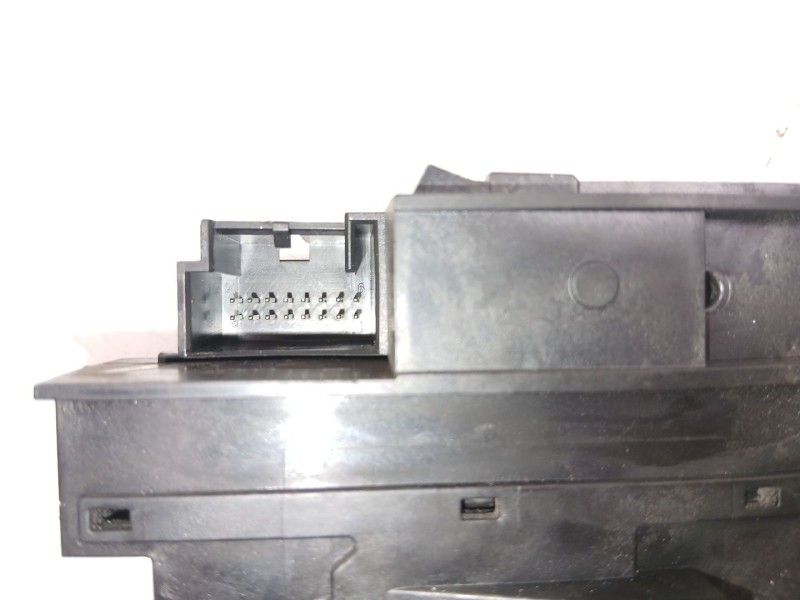 Recambio de cerradura maletero porton para volkswagen passat b6 (3c2) 2.0 fsi referencia OEM IAM 4F5827505D  4E5827505D