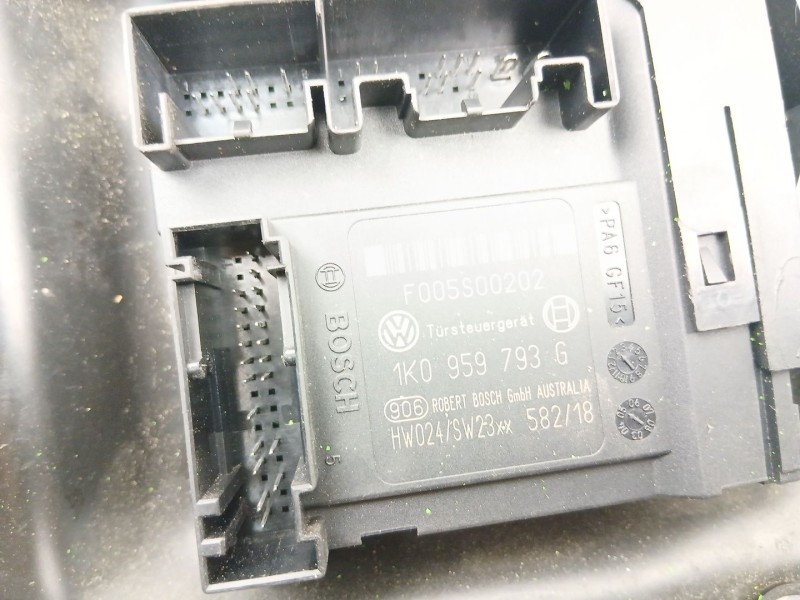 Recambio de elevalunas delantero izquierdo para volkswagen passat b6 (3c2) 2.0 fsi referencia OEM IAM 1T0959701D  1K0959793G