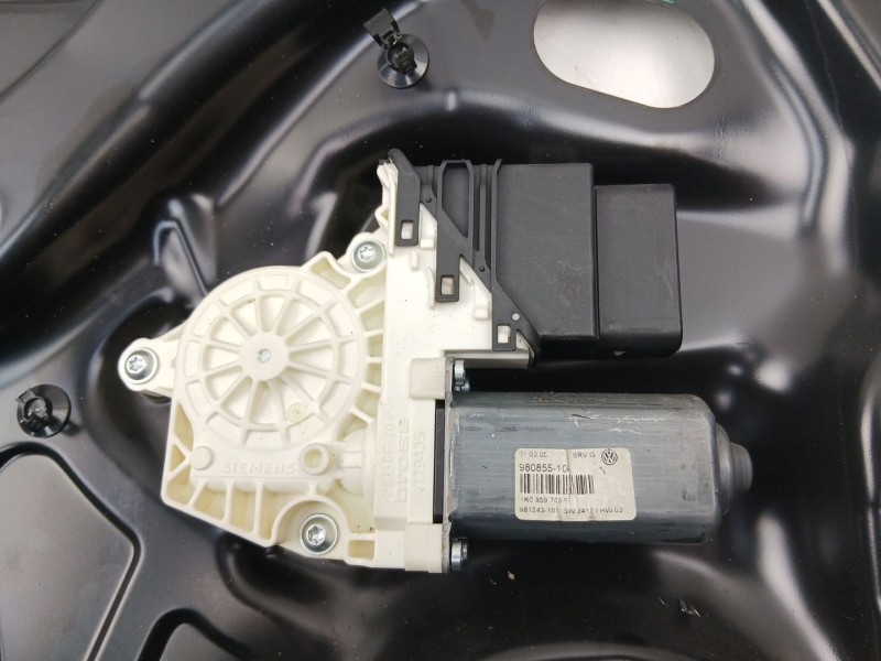 Recambio de elevalunas trasero izquierdo para volkswagen passat b6 (3c2) 2.0 fsi referencia OEM IAM 1K0959703F  