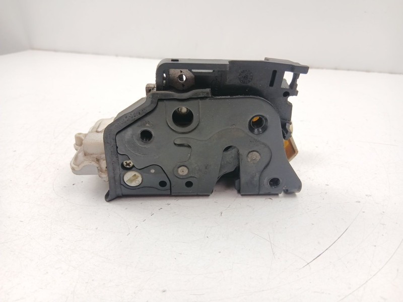 Recambio de cerradura puerta delantera derecha para volkswagen passat b6 (3c2) 2.0 fsi referencia OEM IAM 3C1837016A  