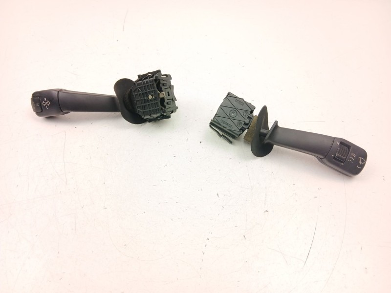 Recambio de mando luces y limpias para bmw 5 (e39) 525 tds referencia OEM IAM 61318352172  61318360879