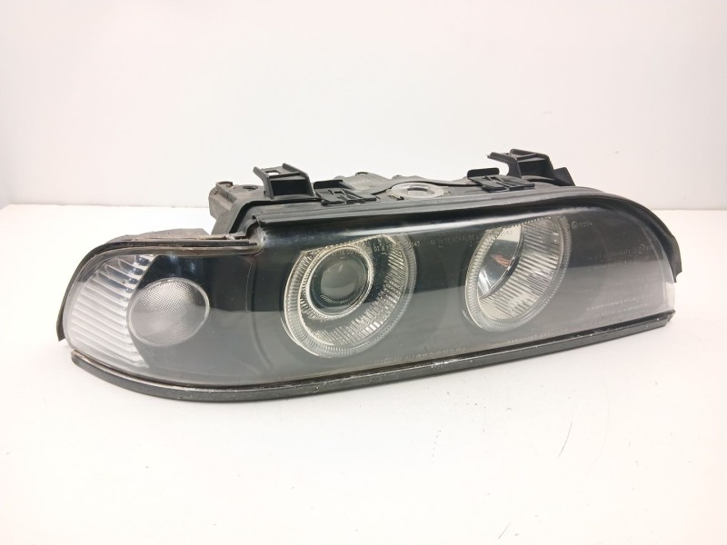 Recambio de faro derecho para bmw 5 (e39) 525 tds referencia OEM IAM 63126902426  