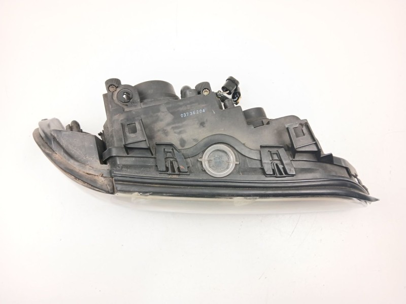 Recambio de faro derecho para bmw 5 (e39) 525 tds referencia OEM IAM 63126902426  
