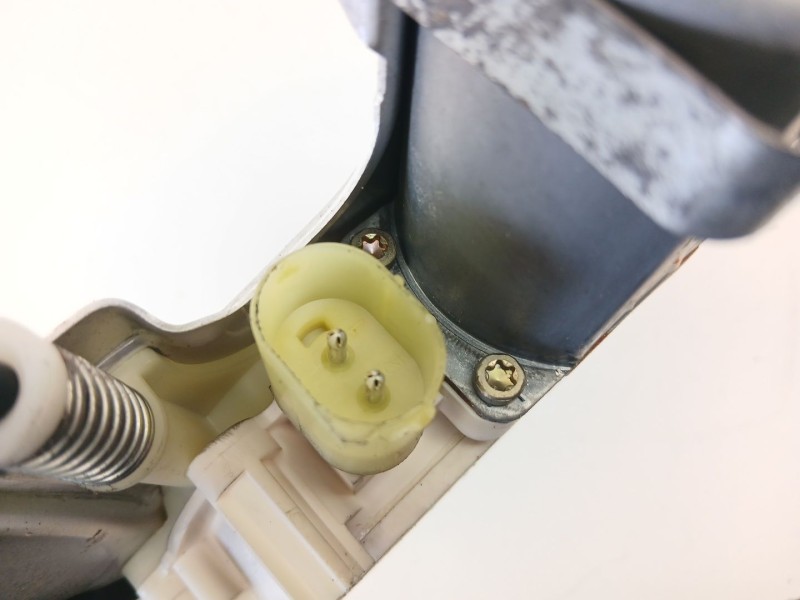 Recambio de elevalunas delantero derecho para bmw 5 (e39) 525 tds referencia OEM IAM 51338159832  