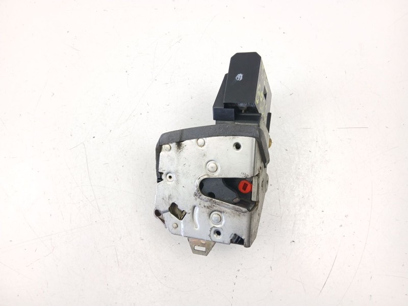 Recambio de cerradura puerta trasera izquierda para bmw 5 (e39) 525 tds referencia OEM IAM 51228125671  