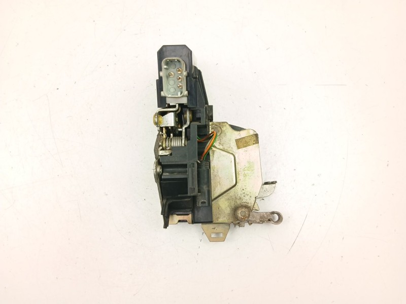 Recambio de cerradura puerta delantera izquierda para bmw 5 (e39) 525 tds referencia OEM IAM 51218235097  