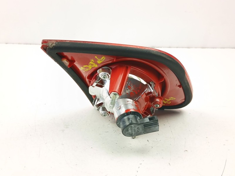 Recambio de piloto porton derecho para volkswagen passat b6 (3c2) 2.0 fsi referencia OEM IAM 3C5945076E  