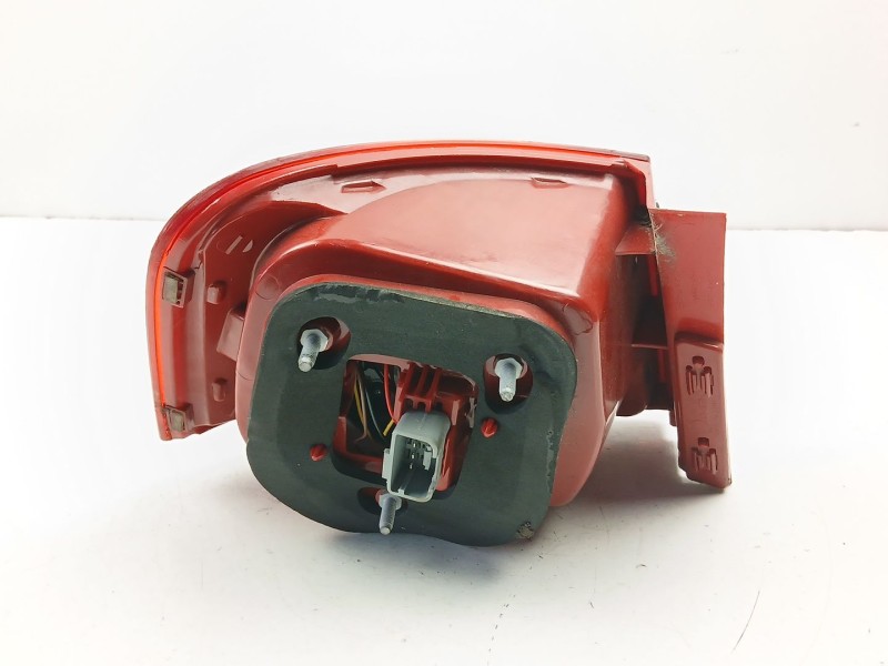 Recambio de piloto trasero derecho para volkswagen passat b6 (3c2) 2.0 fsi referencia OEM IAM 3C5945096H  