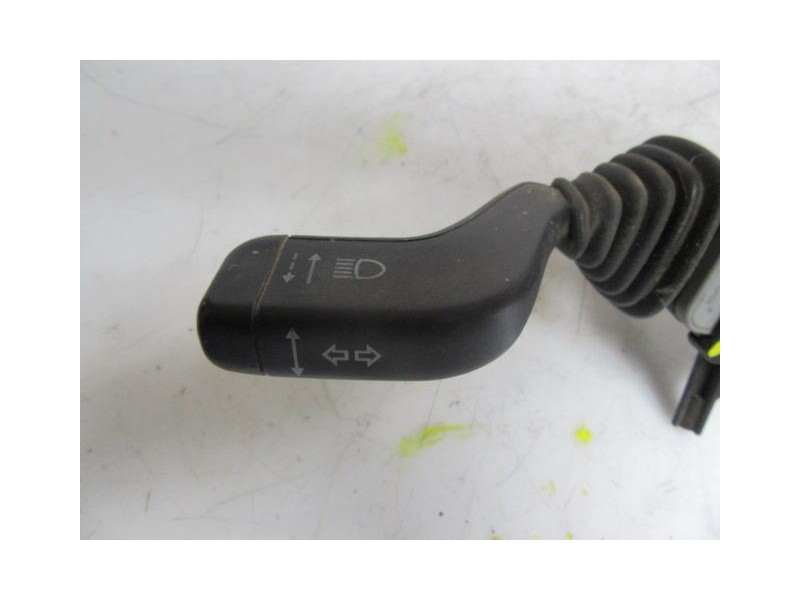 Recambio de mando luces y limpias : opel tigra : 1.4 g 16v (x14xe) 3p [1995] para opel tigra 1.4 g 16v (x14xe) referencia OEM IA