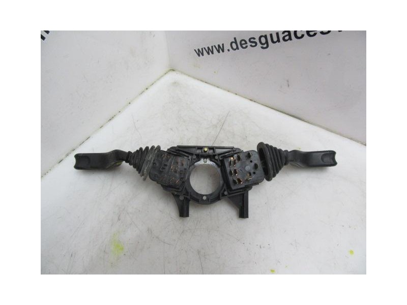 Recambio de mando luces y limpias : opel tigra : 1.4 g 16v (x14xe) 3p [1995] para opel tigra 1.4 g 16v (x14xe) referencia OEM IA