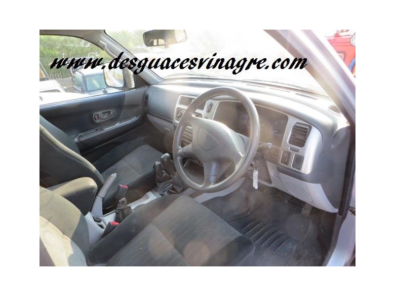 Recambio de carroceria : mitsubishi montero : 2.5 td sport [2006] para mitsubishi montero 2.5 td sport referencia OEM IAM   