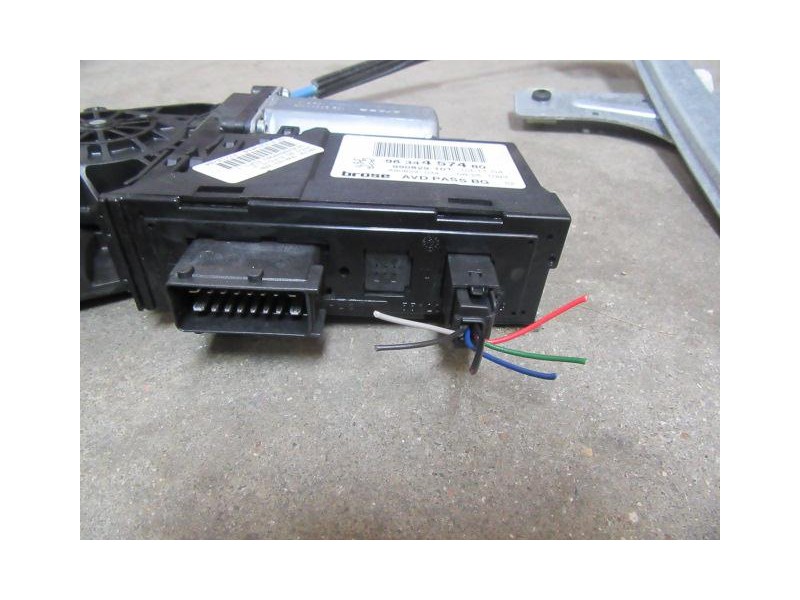 Recambio de elevalunas elec. del. dch. : peugeot 307 : 1.6 g (108,77cv)ranchera [2004] para peugeot 307 1.6 g ranchera referenci