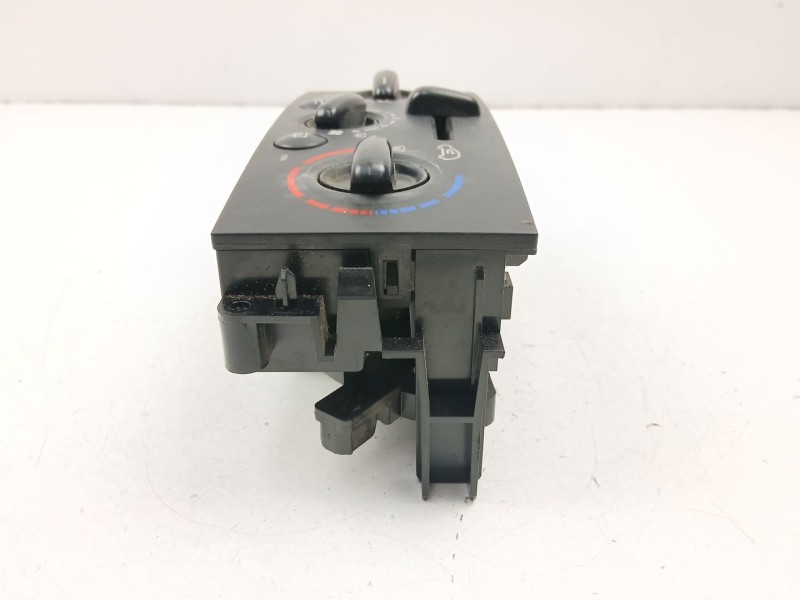 Recambio de mandos calefaccion aire para peugeot 207 1.4 g referencia OEM IAM 6451TK 69910002 