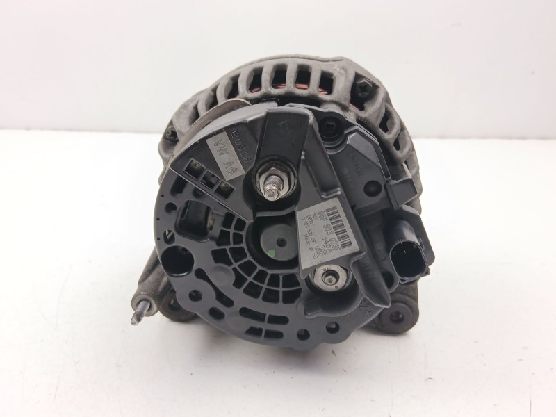 Recambio de alternador para volkswagen passat b6 (3c2) 2.0 fsi referencia OEM IAM 06F903023F 0124525091 
