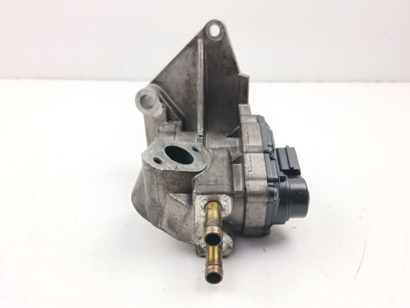 Recambio de valvula egr para volkswagen passat b6 (3c2) 2.0 fsi referencia OEM IAM 06F131503B A2C53082890 